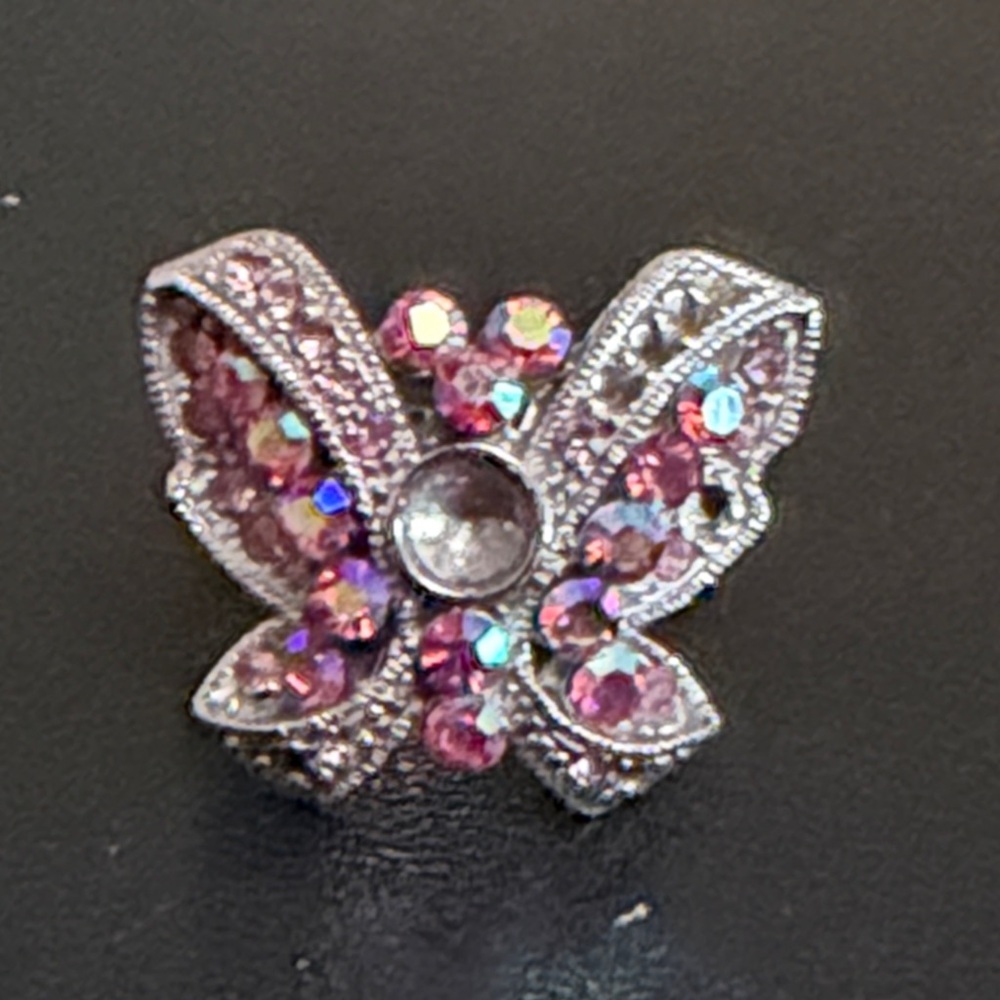 Pink butterfly rhinestone ring Beautiful